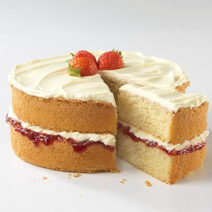 A beautifully frosted vanilla cake